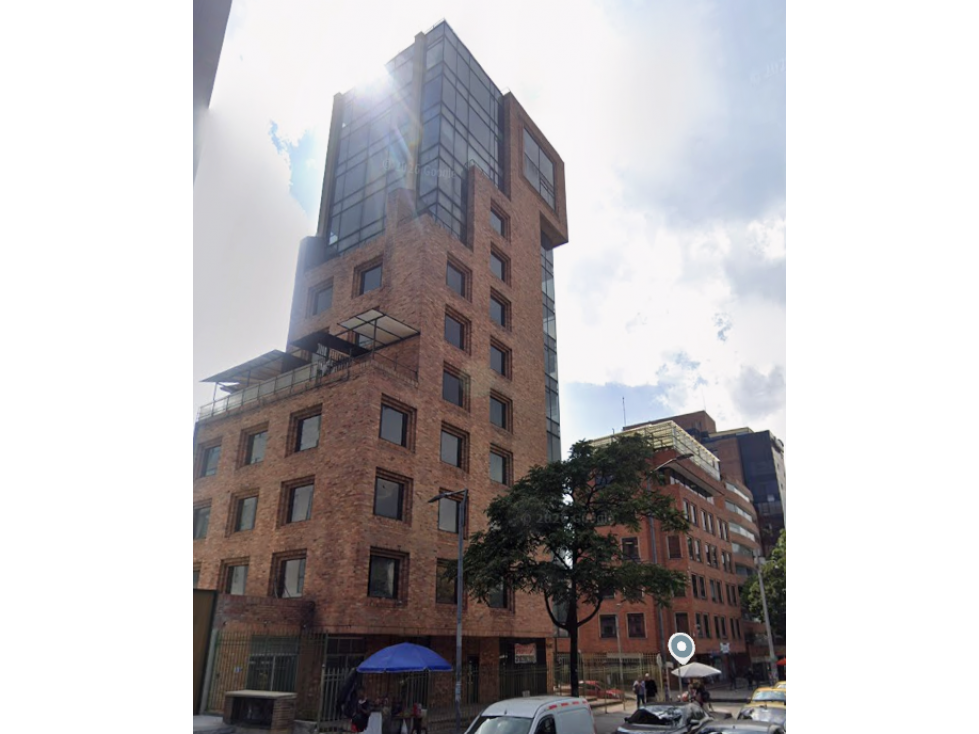 EDIFICIO INSTITUCIONAL 31 PARQUEOS MCC - 2