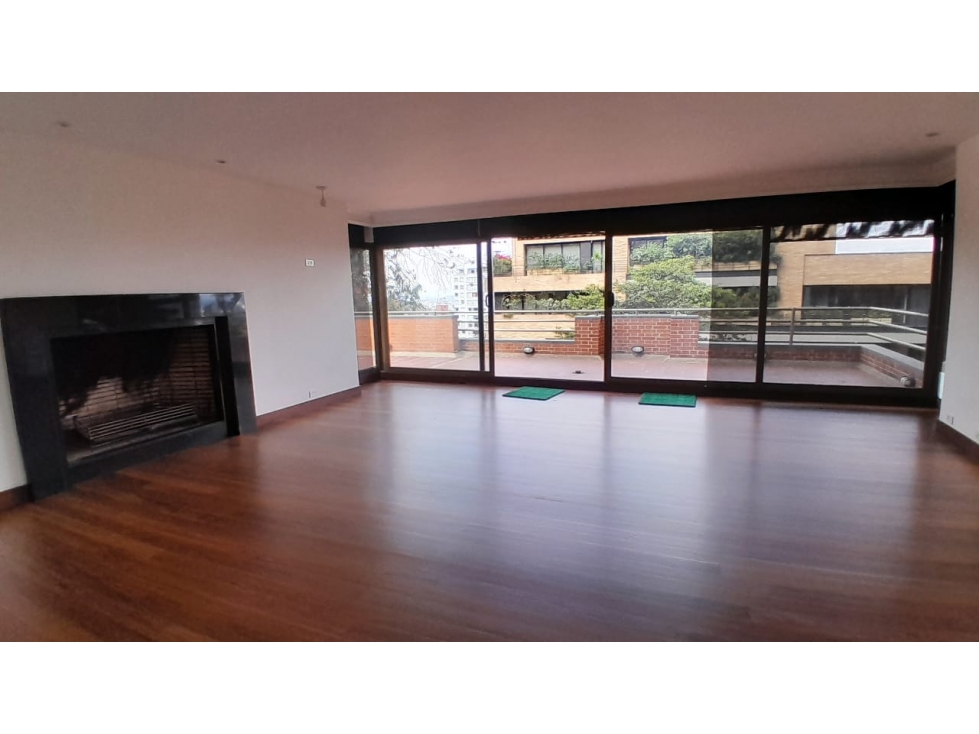 VENDO EXCLUSIVO PENTHOUSE DÚPLEX DE LUJO - ROSALES? 525M2.4HAB — foto 2