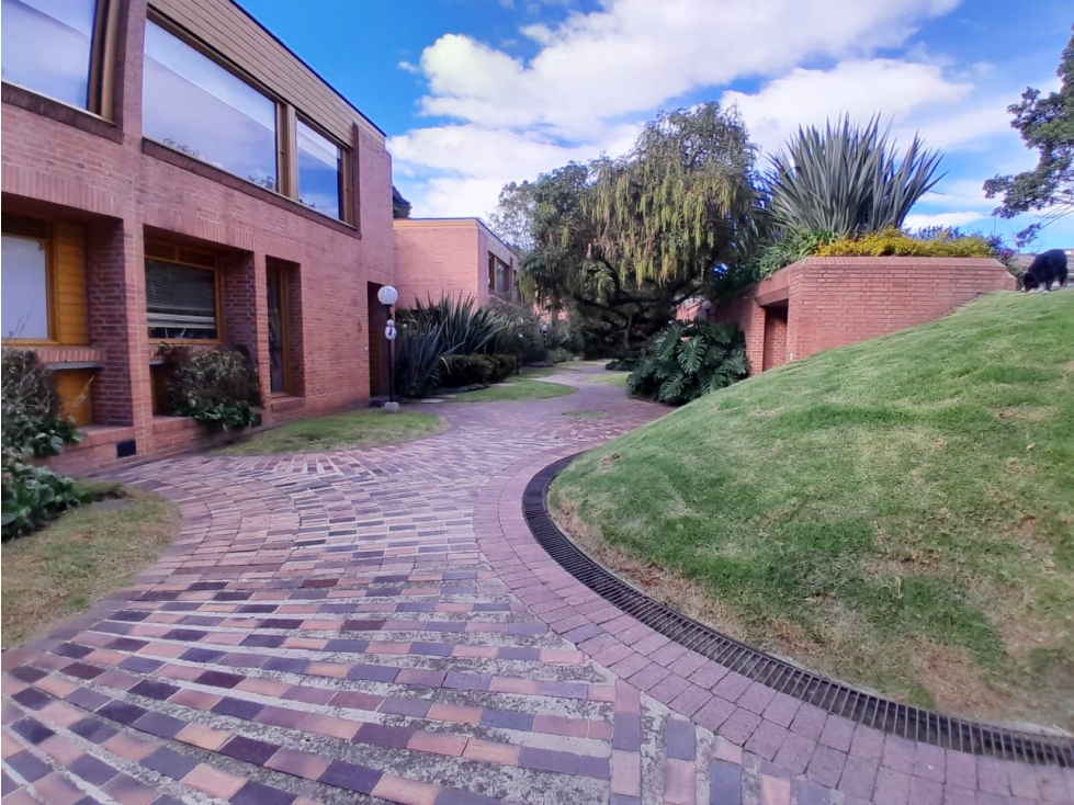 VENDO EXCELENTE CASA CALLEJA ALTA CONJUNTO CERRADO 221M — foto 2