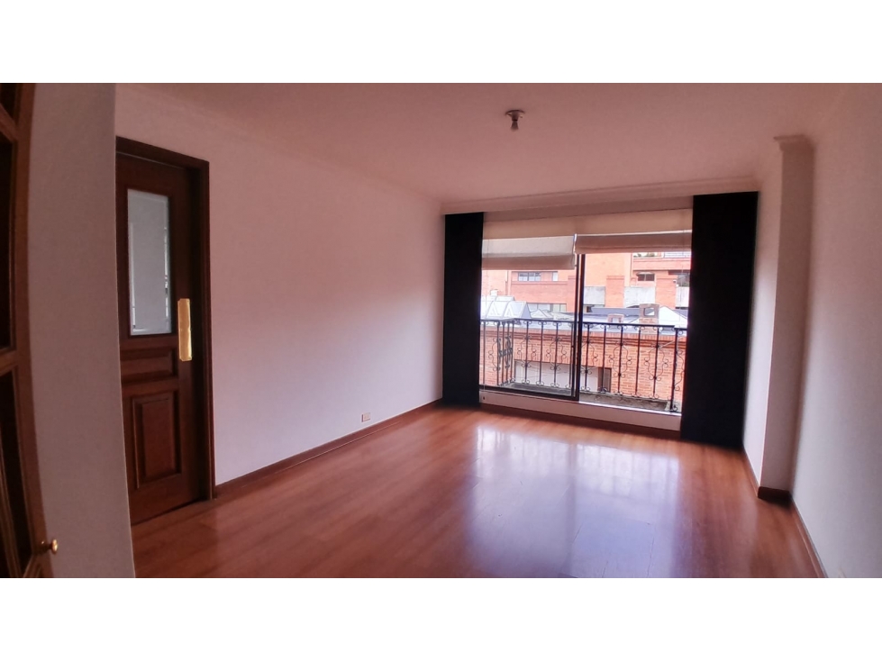 VENDO EXCELENTE APARTAMENTO CLASICO SANTA BARBARA OCCIDENTAL 220 M2 — foto 4
