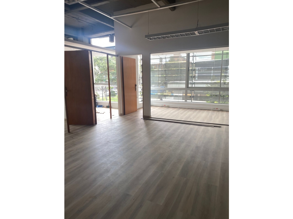 ARRIENDO EXCELENTE OFICINA 258 M2 SANTA PAULA , CRA 14 CON 103 — foto 3