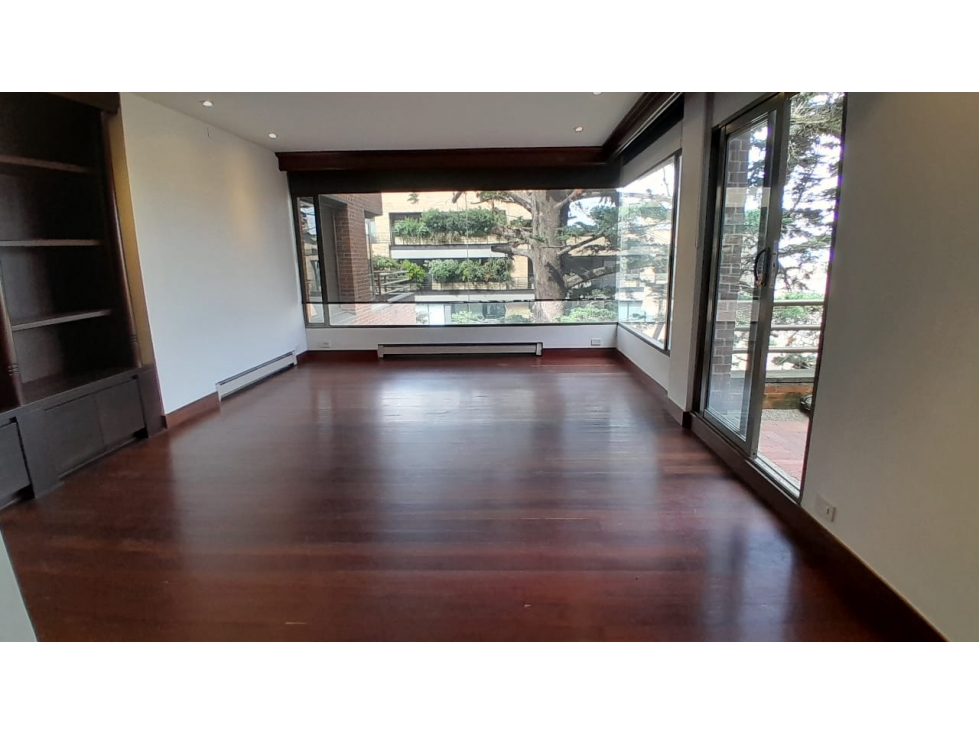 VENDO EXCLUSIVO PENTHOUSE DÚPLEX DE LUJO - ROSALES? 525M2.4HAB — foto 4