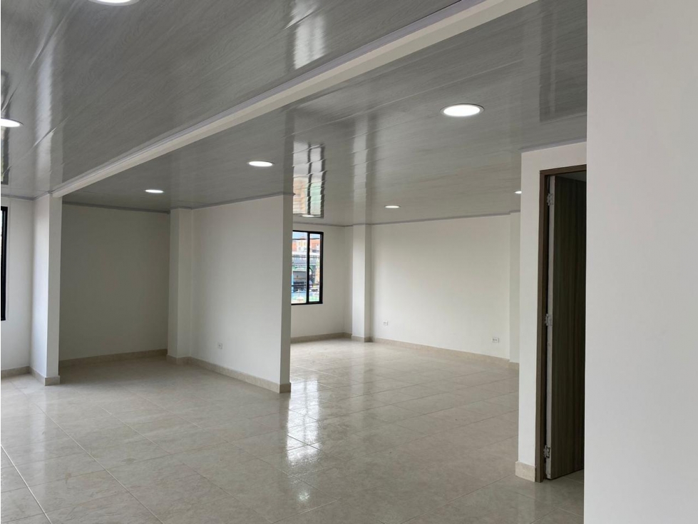 VENDO-PERMUTO CASA COMERCIAL ESQUINERA RENTANDO, LA FRAGUITA. — foto 3