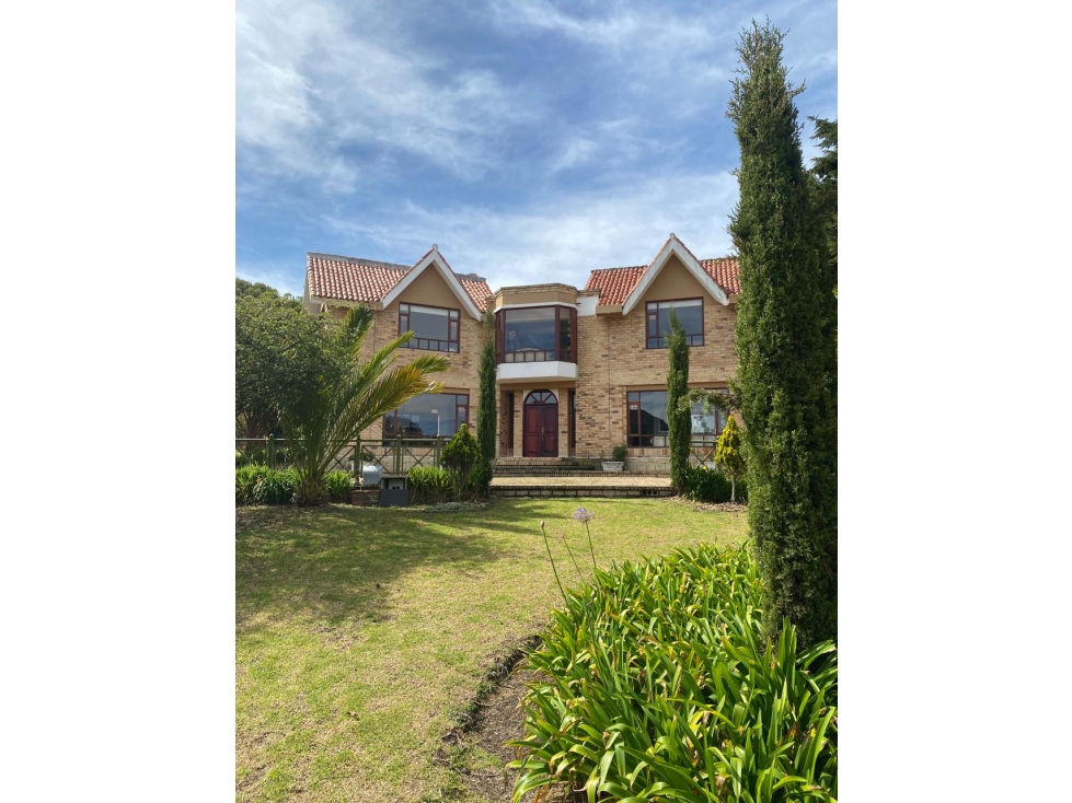 VENDO/ARRIENDO ESPECTACULAR CASA CONJUNTO RINCÓN DE YERBABUENA