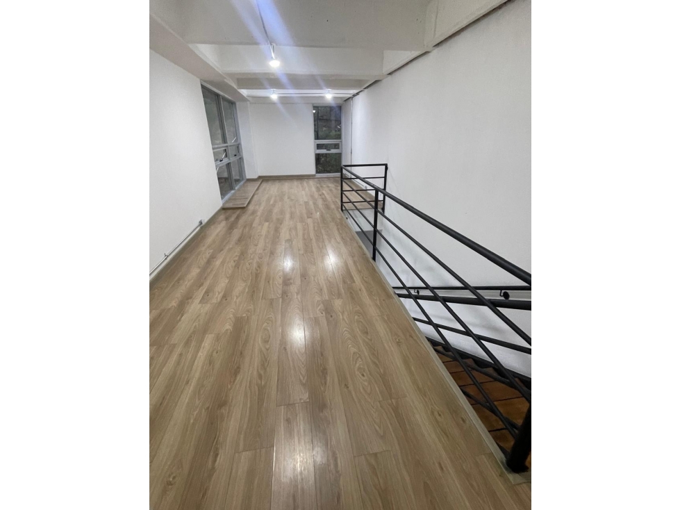 VENDO / ARRIENDO OFICINA EN OBRA GRIS -NORTH POINT 76 M2- DUPLEX — foto 4