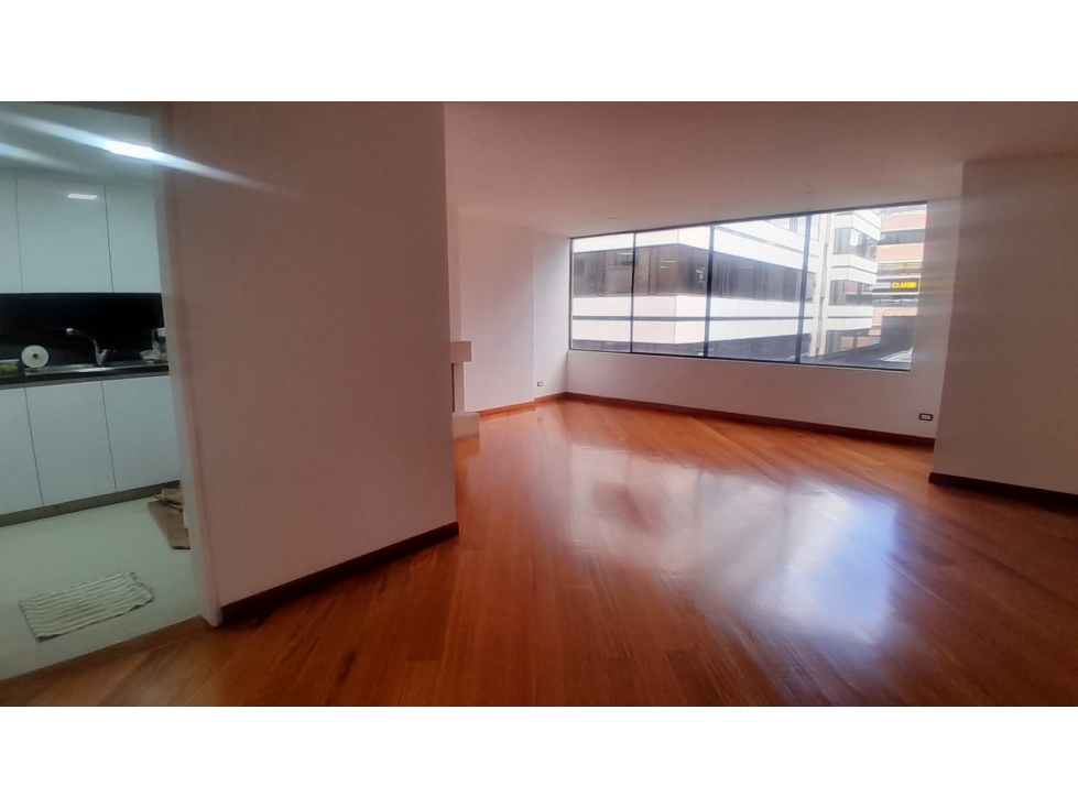 ARRIENDO MAGNIFICO APARTAMENTO - CHICO 3 H-150m — foto 4