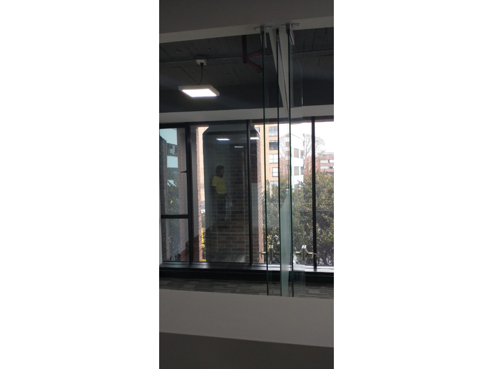 VENDO OFICINA RENTANDO| CALLE 93B CON 17 — foto 5