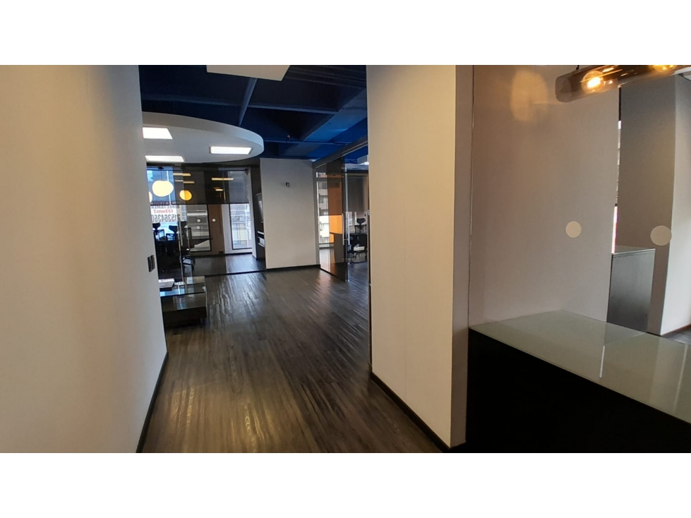 VENTA O ARRIENDO EXCLUSIVA OFICINA AMOBLADA EN ZONA 93- CHICO-130 M2 — foto 4