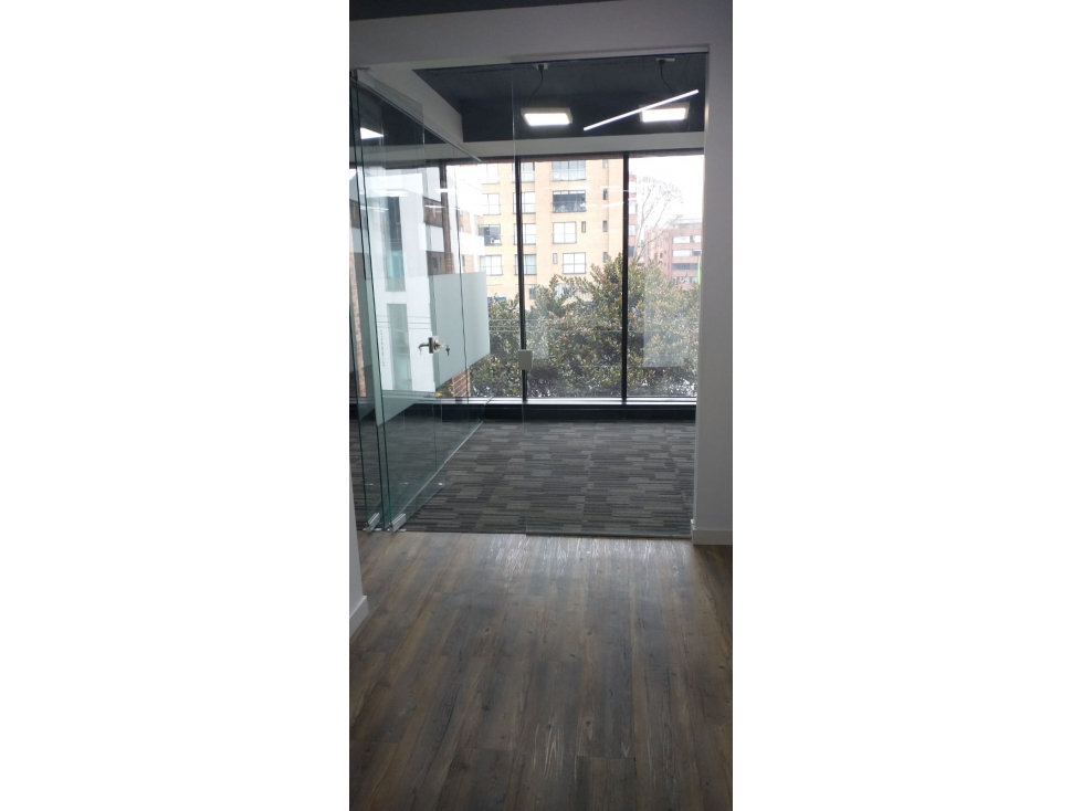VENDO OFICINA RENTANDO| CALLE 93B CON 17