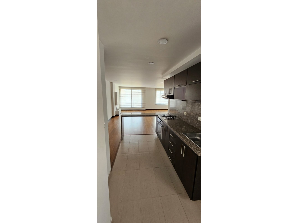 VENDO MAGNIFICO PENTHOUSE DUPLEX EN LISBOA, 113 M2 2 HAB, 2 TERRAZAS — foto 4