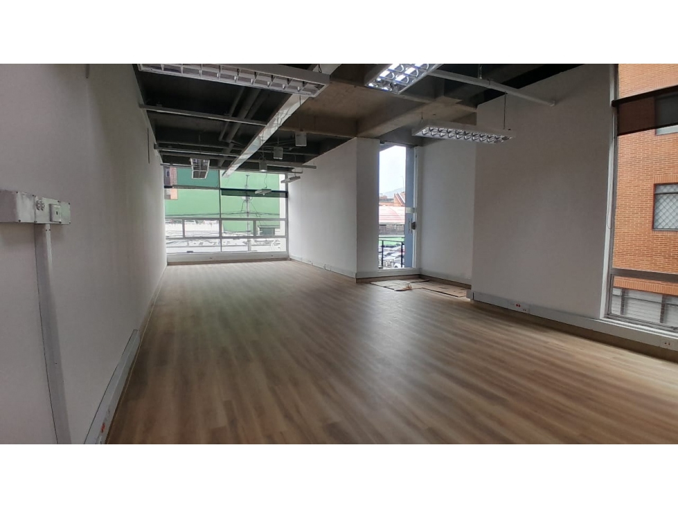 ARRIENDO MAGNIFICA OFICINA -SANTA PAULA- 103 CON 14A- 71M2 + BALCON — foto 6