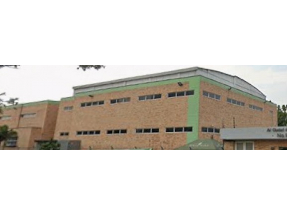EDIFICIO DE OFICINAS, BODEGA Y SERVICIOS — foto 3