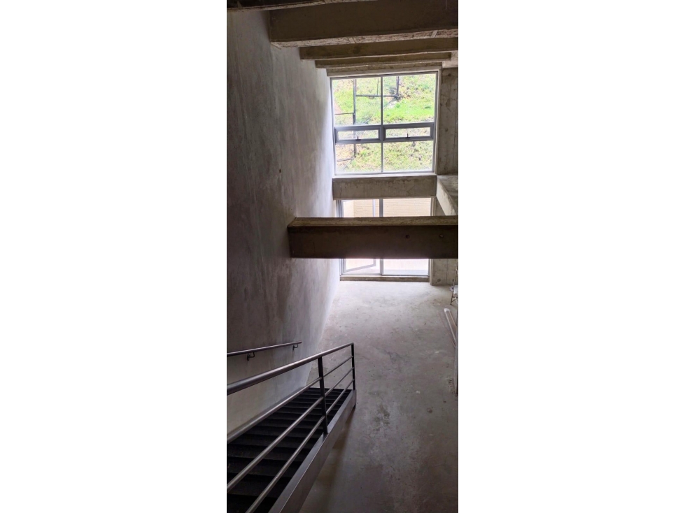 VENDO / ARRIENDO OFICINA EN OBRA GRIS -NORTH POINT 76 M2- DUPLEX — foto 2