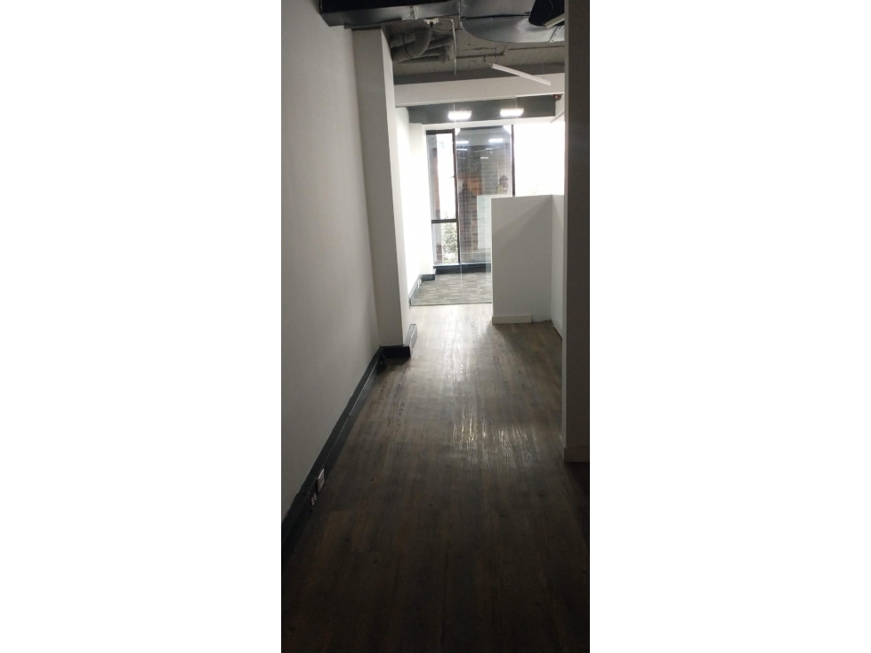 VENDO OFICINA RENTANDO| CALLE 93B CON 17 — foto 3