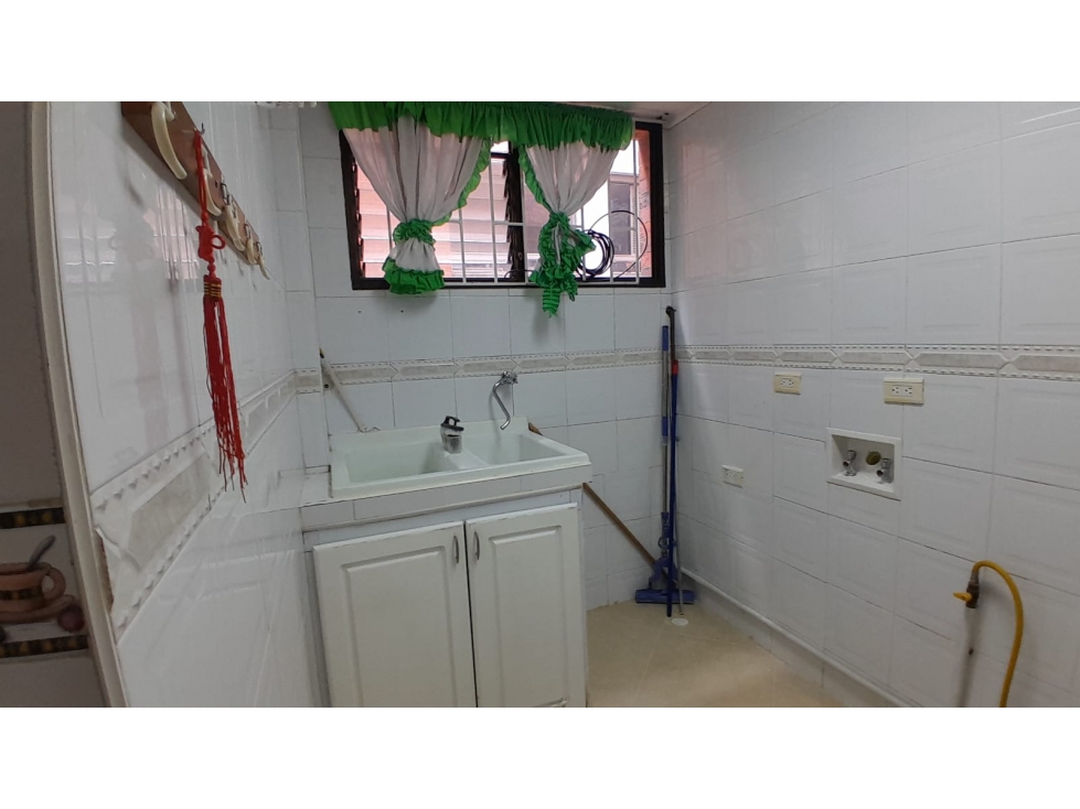 VENDO/ARRIENDO APARTAMENTO CLASICO ROSALES-BELLAVISTA 3 H 252M2 — foto 6