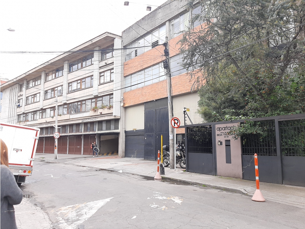 LOCAL COMERCIAL BODEGA OFICINA CHAPINERO BOGOTA CON RENTA 16 Mll — foto 3