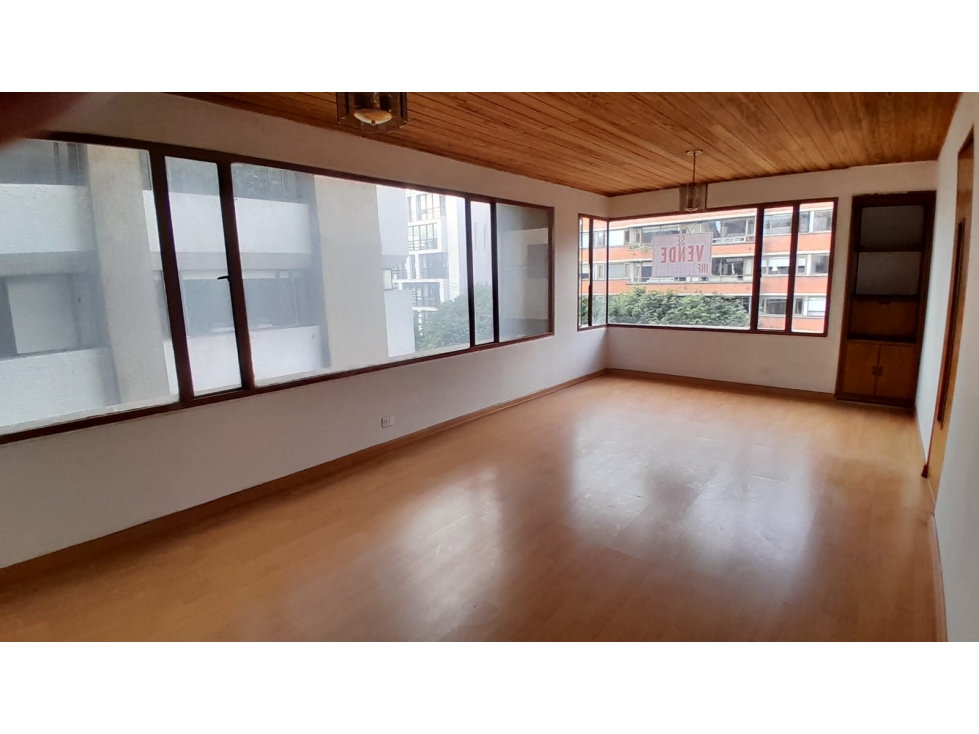 VENDO APARTAMENTO EN EL NOGAL PARA REMODELAR, 97 M2, 2 HABITACIONES