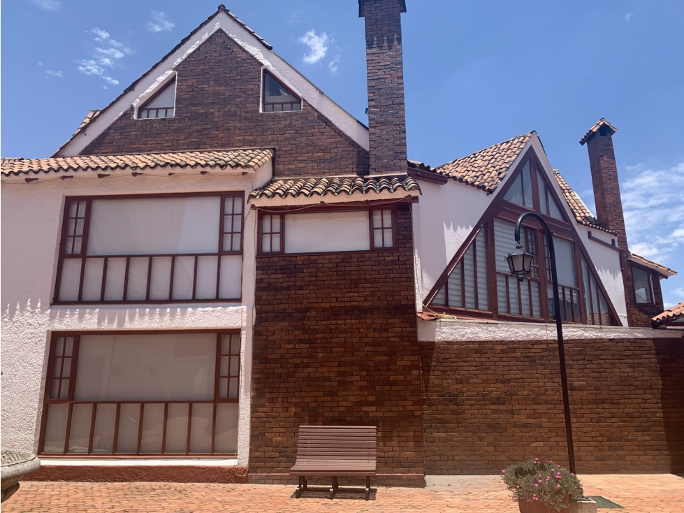 VENDO LINDA CASA REMODELADA EN SAN JOSE DE BAVARIA-CONJUNTO 4H 280M2 — foto 2