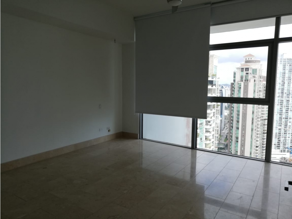 Venta apartamento en PH GRAND TOWER, Amoblado — foto 3