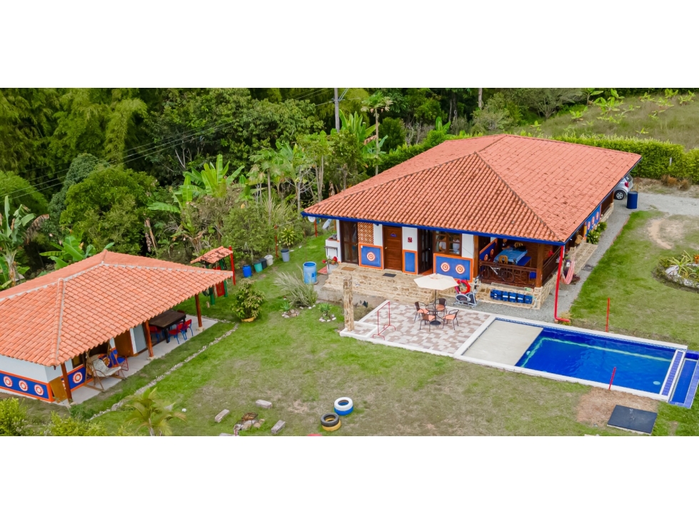 CASA CAMPESTRE EN VENTA EN MONTENEGRO QUINDIO
