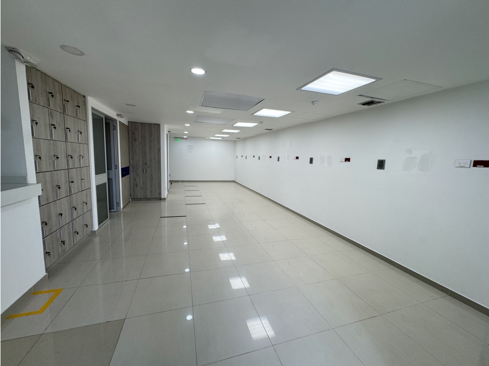 SE RENTA CONSULTORIO LOCAL U OFICINA EN FUNDADORES ARMENIA — foto 4