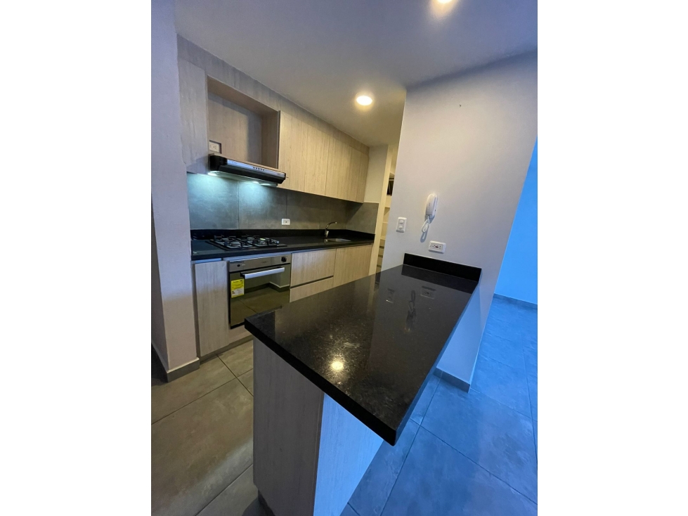 EN VENTA APARTAMENTO UBICADO EN LA AVENIDA CENTENARIO ARMENIA — foto 2