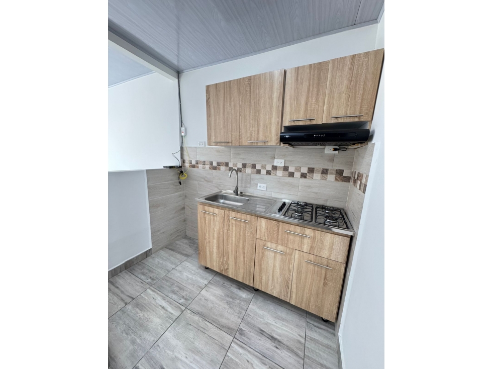SE RENTA APARTAMENTO CON UBICACION CENTRAL EN CIRCASIA, QUINDIO — foto 3