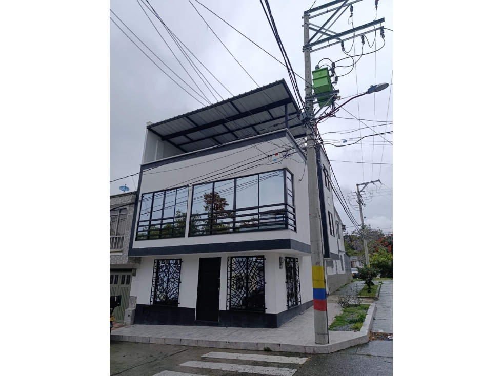 SE VENDE CASA EN EL BARRIO LIMONAR AL OCCIDENTE DE ARMENIA