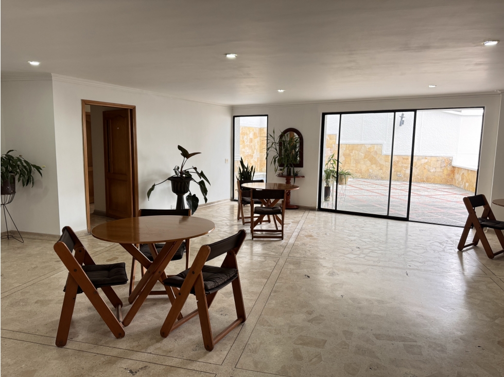 SE VENDE APARTAMENTO Y PENTHOUSE EN LA CARRERA 14 NORTE — foto 3