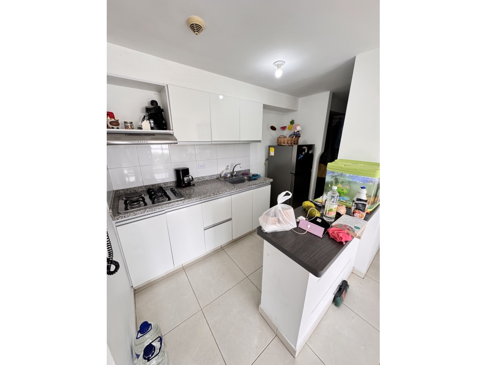 SE VENDE APARTAMENTO EN EL SECTOR DEL COLISEO DEL CAFE — foto 2