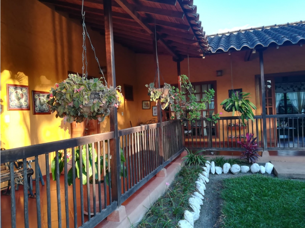 SE VENDE HERMOSO CHALET VIA PUEBLO TAPAO — foto 5