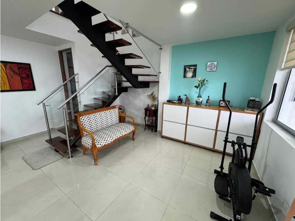 CASA EN VENTA EN CONJUNTO CERRADO SOBRE LA AVENIDA CENTENARIO NORTE — foto 2