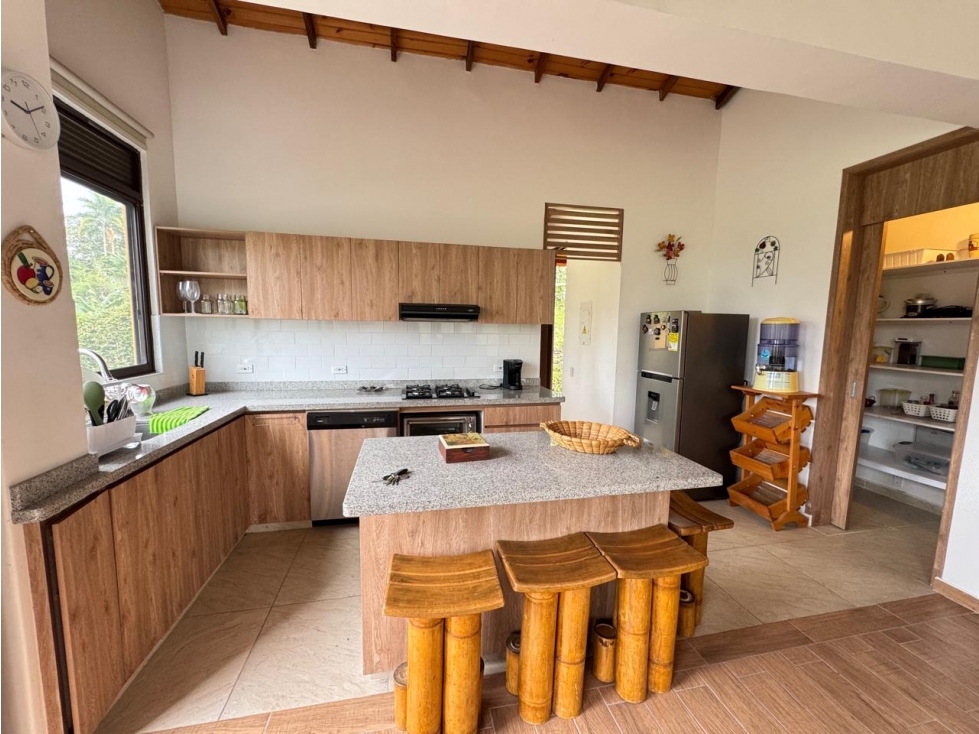 CASA CAMPESTRE AMOBLADA PARA LA RENTA EN VÍA EL CAIMO — foto 3