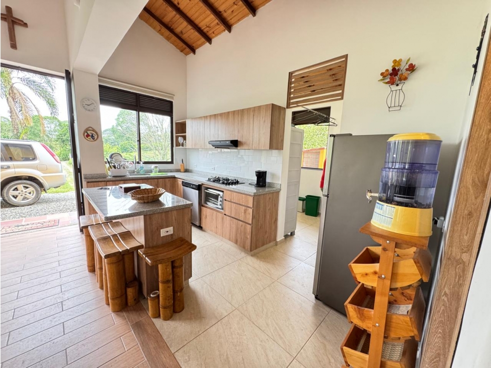 CASA CAMPESTRE AMOBLADA PARA LA RENTA EN VÍA EL CAIMO — foto 4
