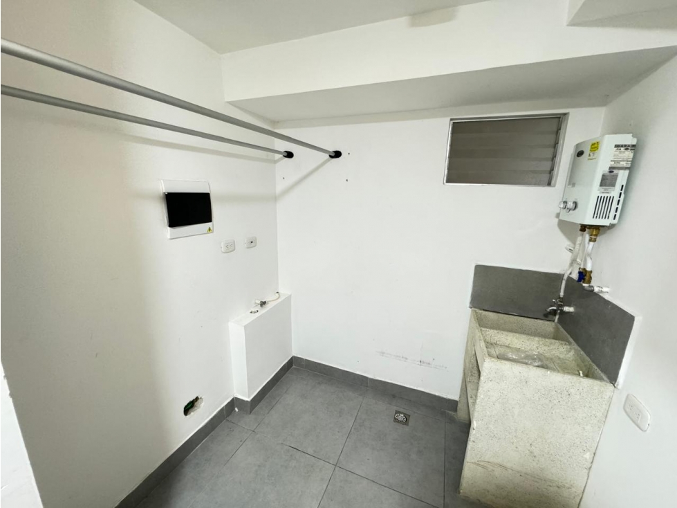 APARTAMENTO EN RENTA EN AV. CENTENARIO, ARMENIA — foto 4
