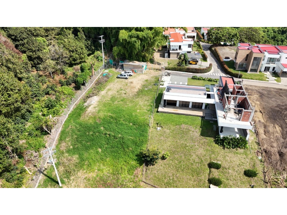SE VENDE LOTE CAMPESTRE ESQUINERO EN CONJUNTO CERRADO, QUINDIO - 2