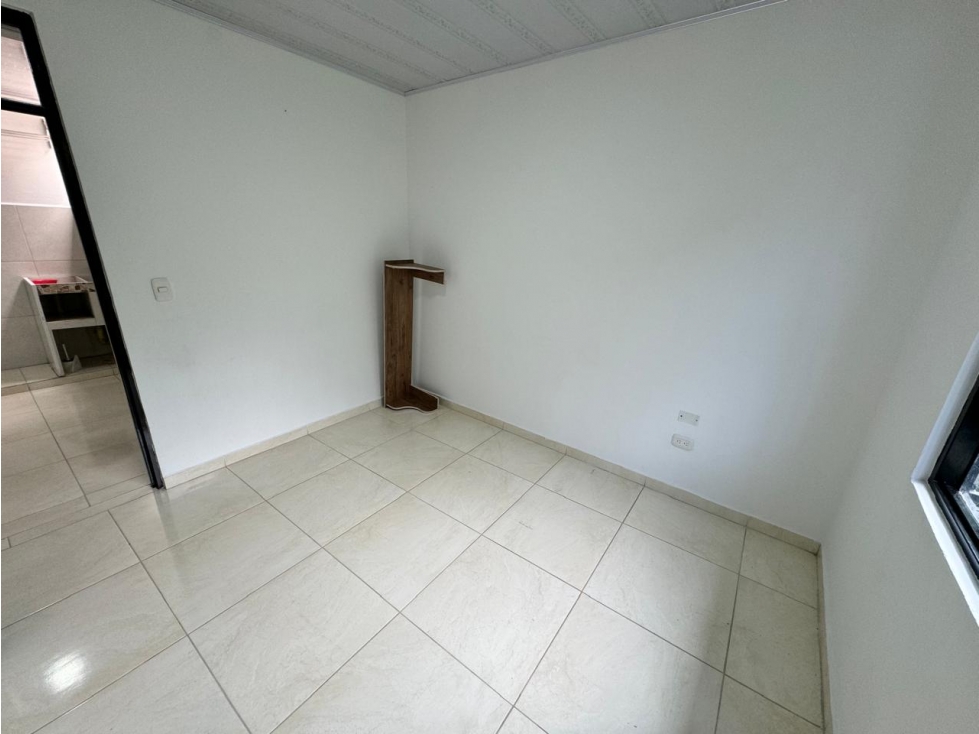 SE VENDE CASA BIFAMILIAR EN LA GRECIA AL SUR DE ARMENIA — foto 3