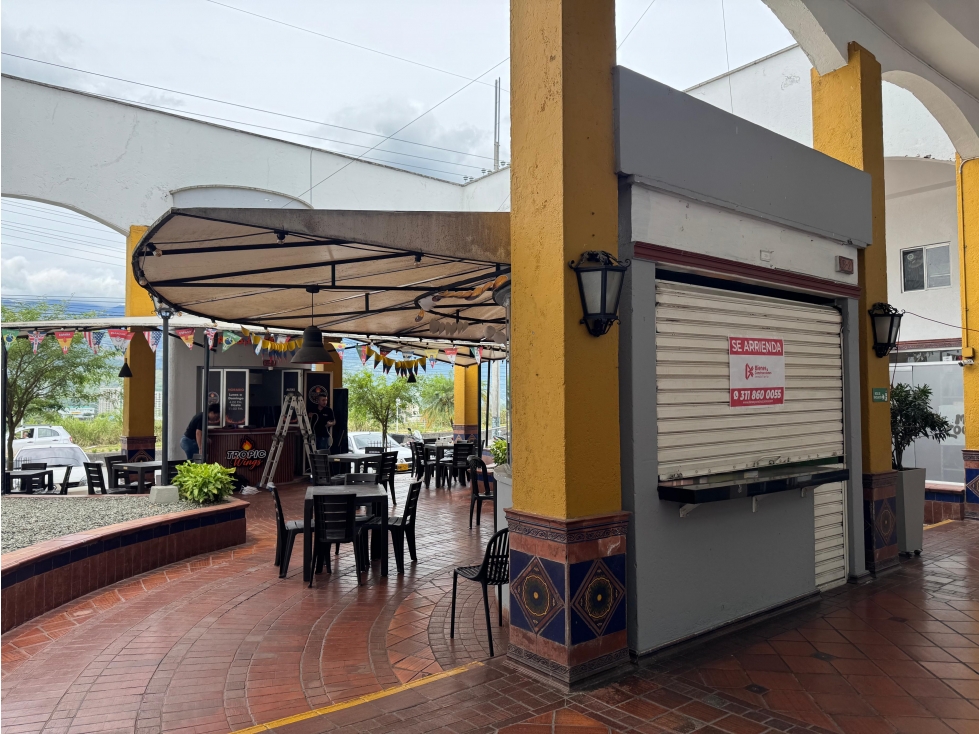SE RENTA LOCAL COMERCIAL BURBUJA EN MALL AVENIDA NORTE DE ARMENIA — foto 3