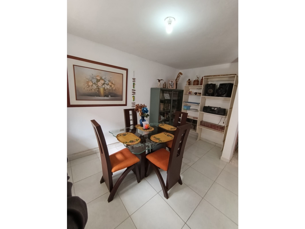 SE VENDE CASA EN EL BARRIO LA MILAGROSA, SECTOR ESTADIO CENTENARIO — foto 2