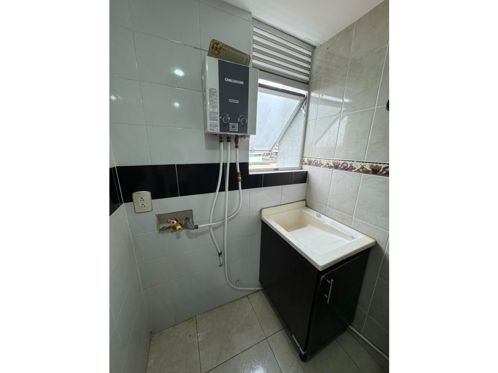 SE VENDE APARTAMENTO EN LA CARRERA 19 NORTE — foto 3