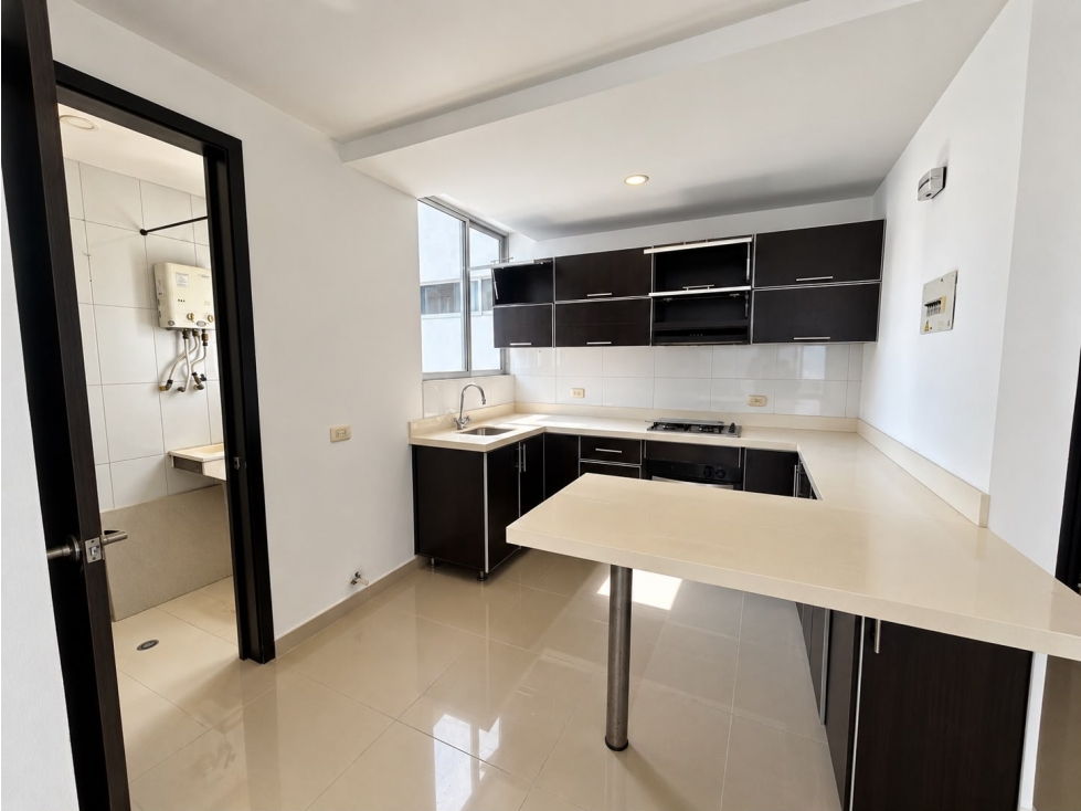 APARTAMENTO EN RENTA EN AV. 19 NORTE — foto 3