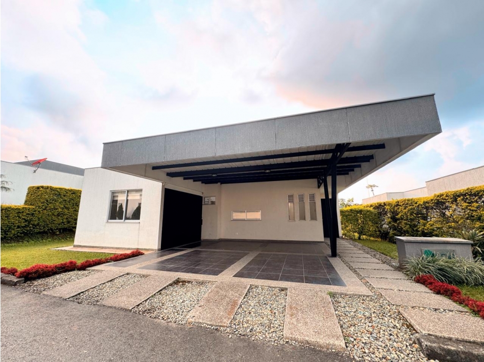 EN VENTA CASA CAMPESTRE UBICADA EN EL MUNICIPIO DE CALARCÁ QUINDÍO