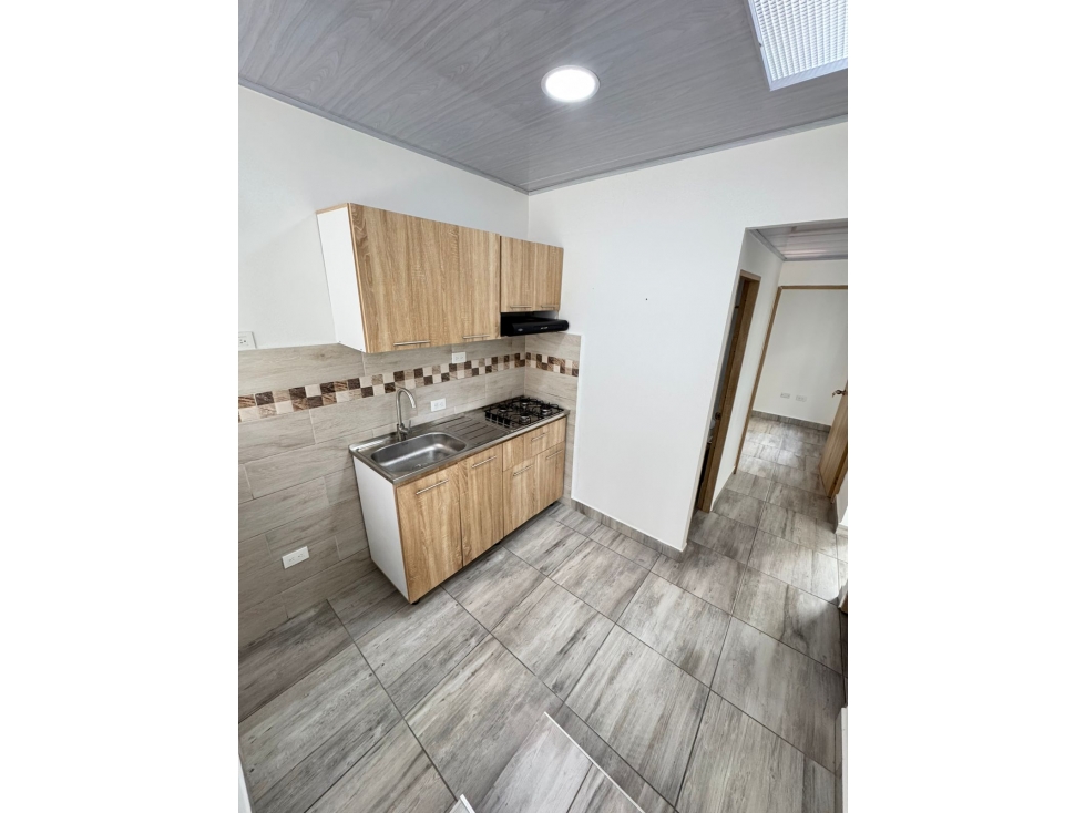 SE RENTA APARTAMENTO CON UBICACION CENTRAL EN CIRCASIA, QUINDIO — foto 2