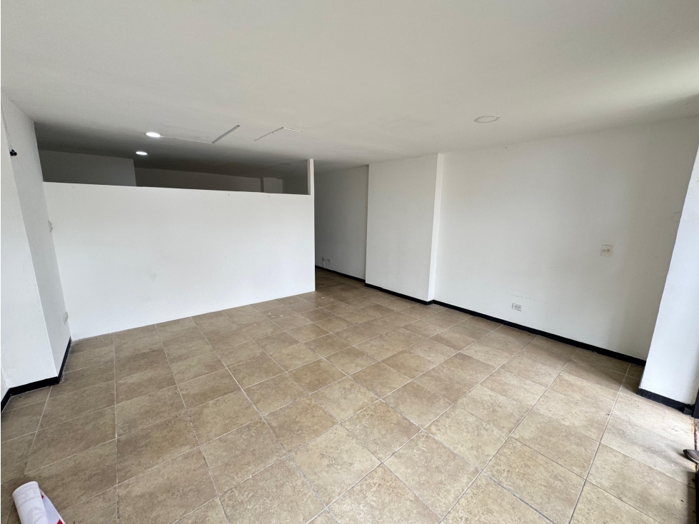 SE VENDE LOCAL EN EDIFICIO ENTRE PARQUES — foto 5