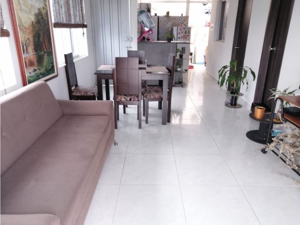 SE VENDE CASA EN EL BARRIO LA DIVISA