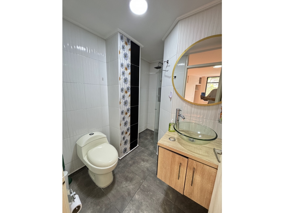 SE VENDE APARTAMENTO EN LA CASTELLANA — foto 5