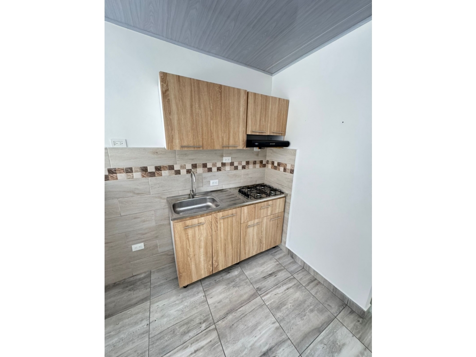 SE RENTA APARTAMENTO CON UBICACION CENTRAL EN CIRCASIA, QUINDIO — foto 4
