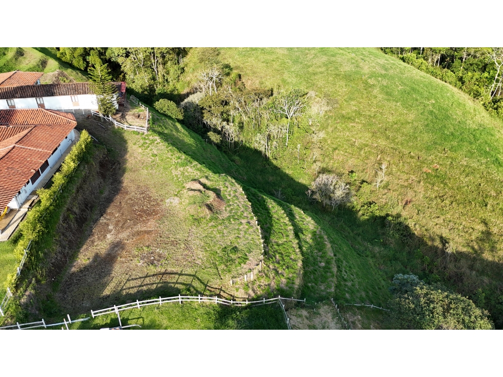 LOTE EN VENTA UBICADO EN CONJUNTO CERRADO EN CIRCASIA, QUINDIO