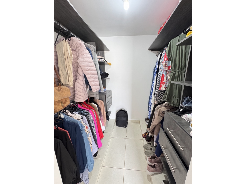 SE VENDE APARTAMENTO EN EL SECTOR DEL COLISEO DEL CAFE — foto 6