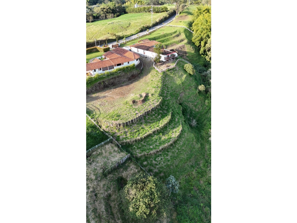 LOTE EN VENTA UBICADO EN CONJUNTO CERRADO EN CIRCASIA, QUINDIO — foto 2